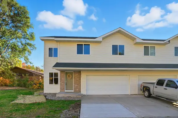 8833 Walnut Place, Rockford, MN 55373