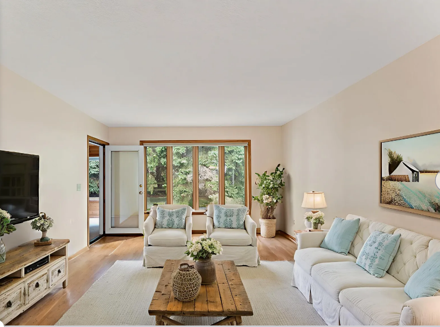 3434 Silver Lane Ne, Saint Anthony, MN 55421 - Image #1