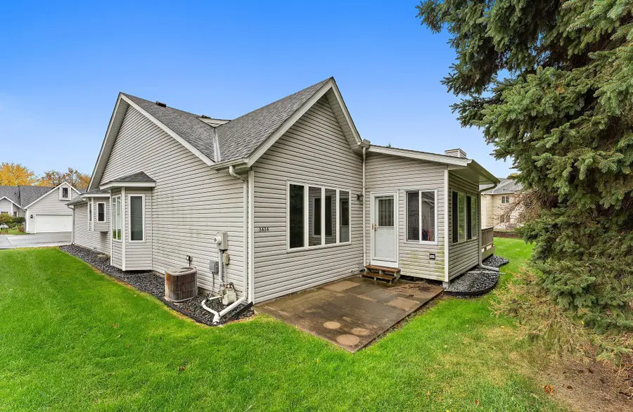 3434 Silver Lane Ne, Saint Anthony, MN 55421 - Image #3