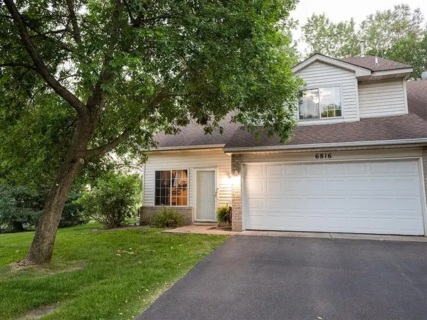 6816 Benton Circle #35, Inver Grove Heights, MN 55076