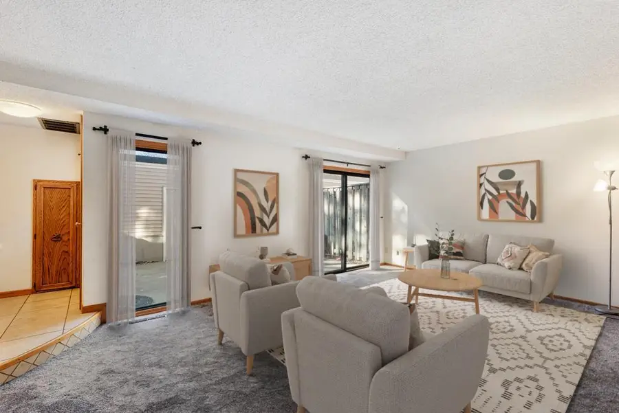 1124 Trailwood S, Hopkins, MN 55343 - Image #2