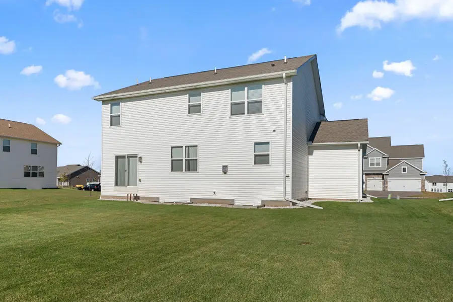 8345 Shire Trail, Woodbury, MN 55129 - Image #3
