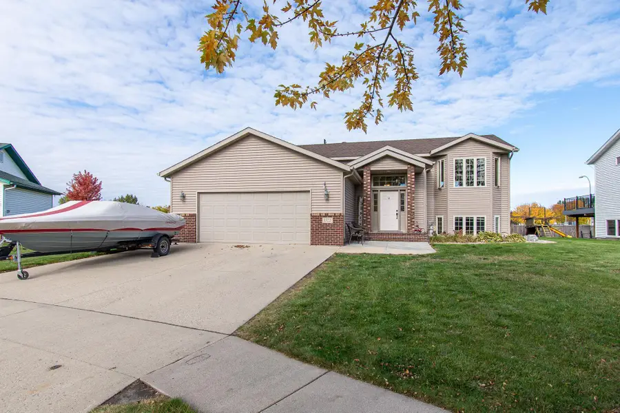 1522 Baywood Drive, West Fargo, ND 58078 - Image #2