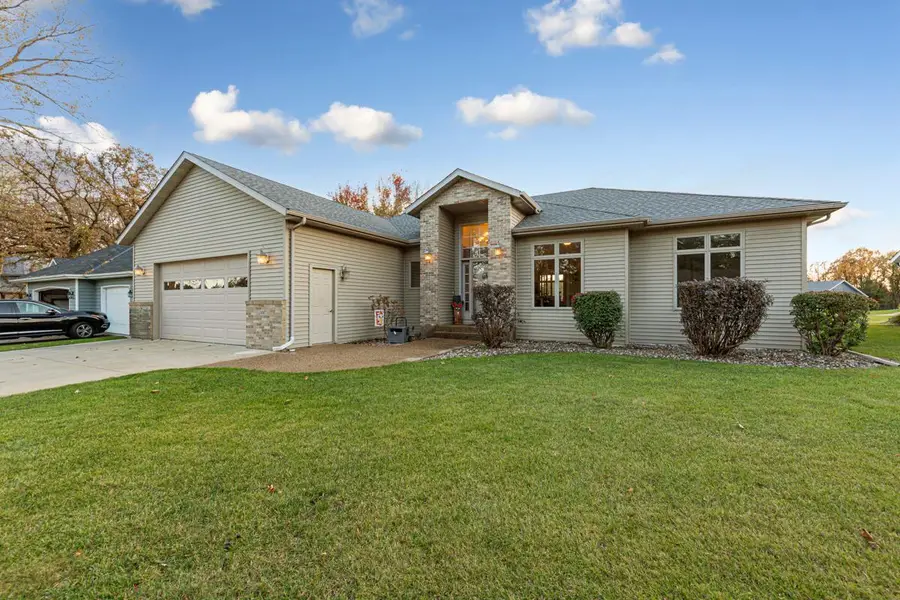 1447 Nottingham Drive, Owatonna, MN 55060 - Image #2