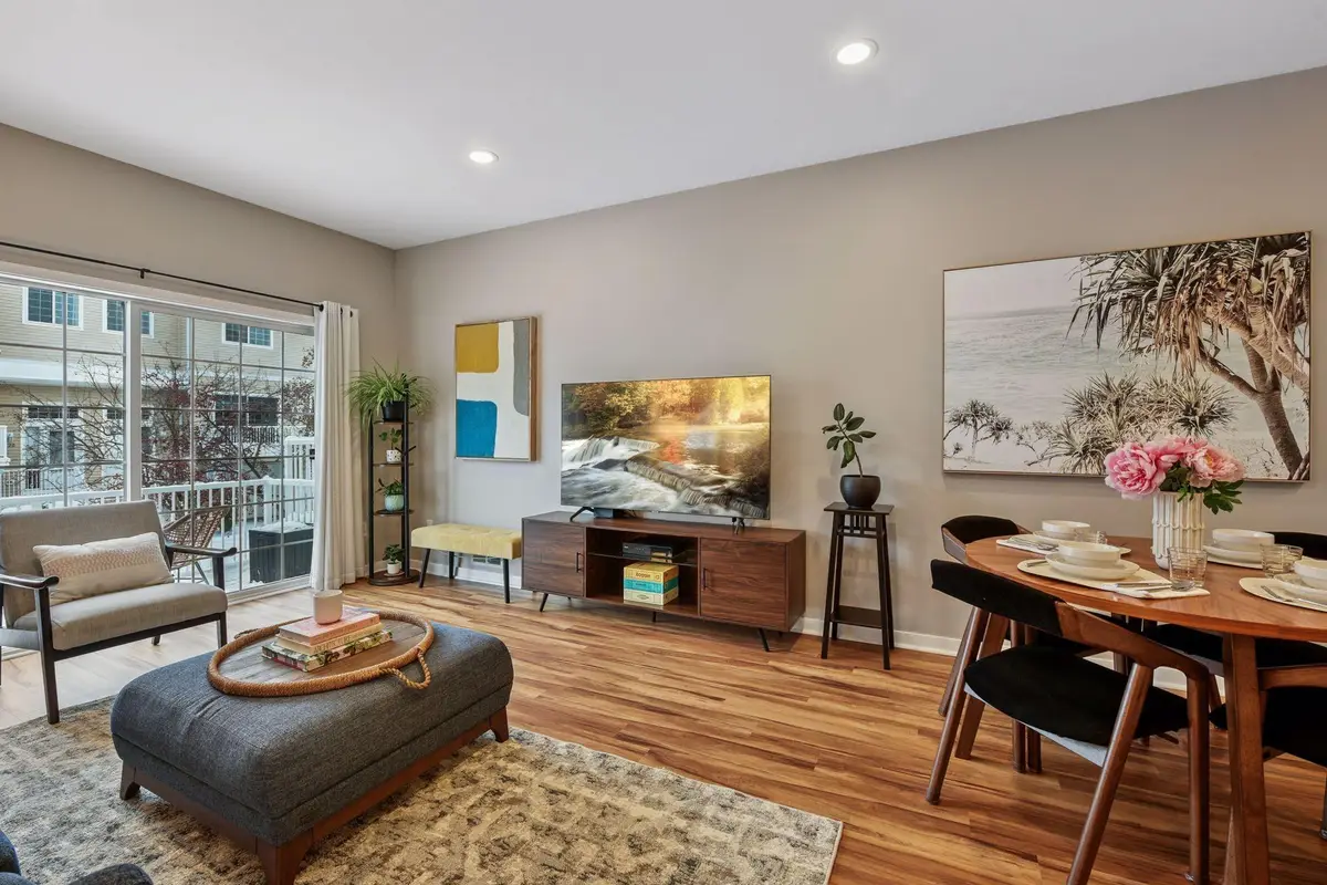 588 Willoughby Way W, Minnetonka, MN 55305 - Image #1