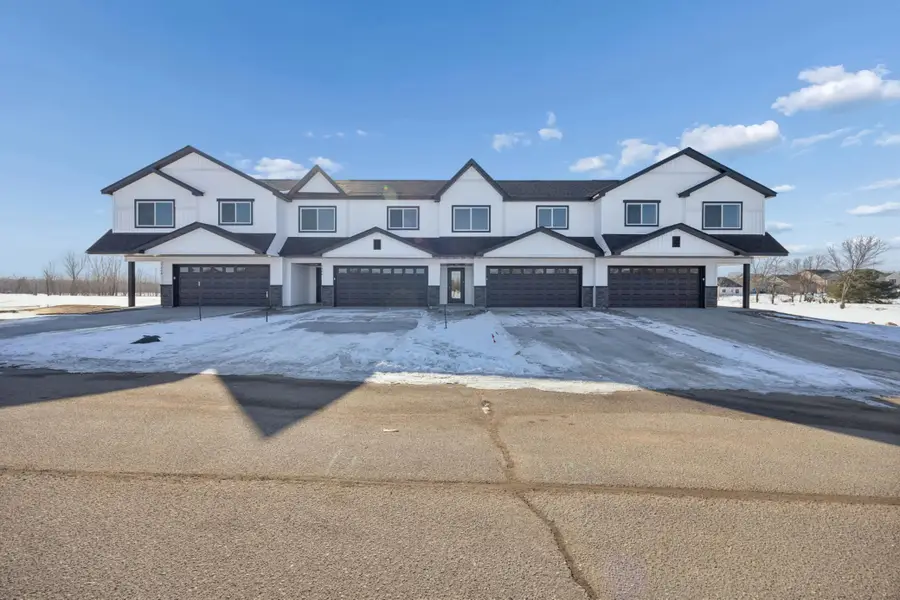 1102 45th Avenue Ne, Saint Cloud, MN 56304 - #2