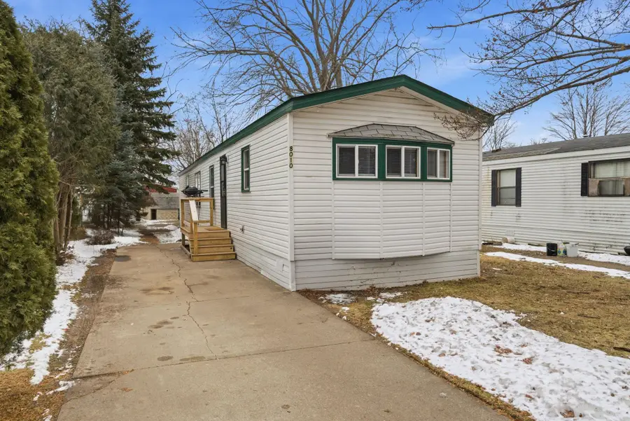 8010 Edgewood Drive Ne, Andover, MN 55304 - #2