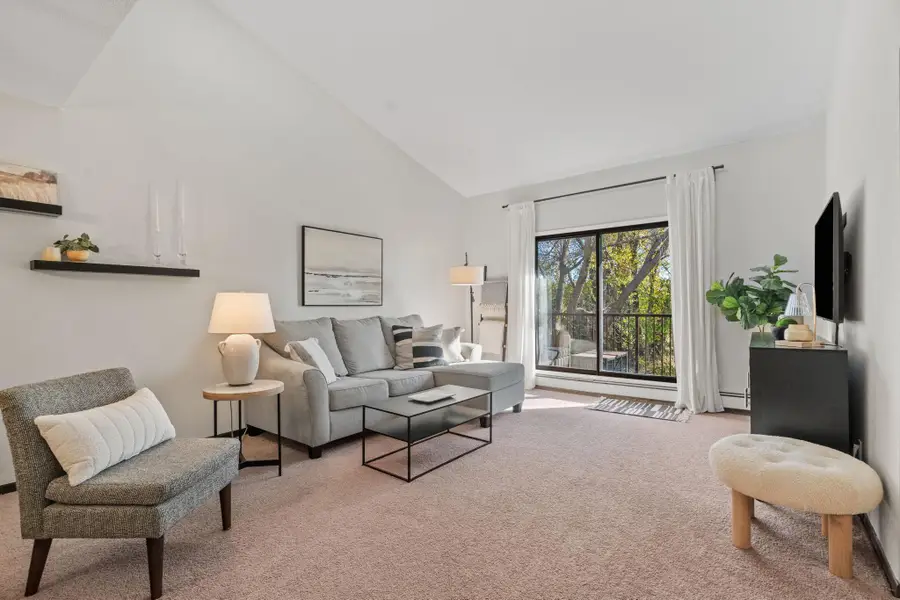 2670 Oxford Street N #242, Roseville, MN 55113 - Image #3