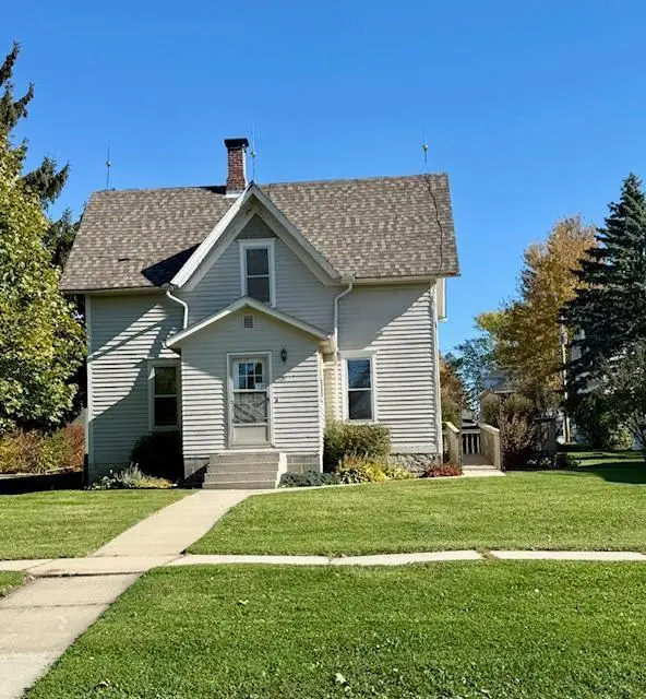 109 1st Avenue Se, Spring Grove, MN 55974 - #1