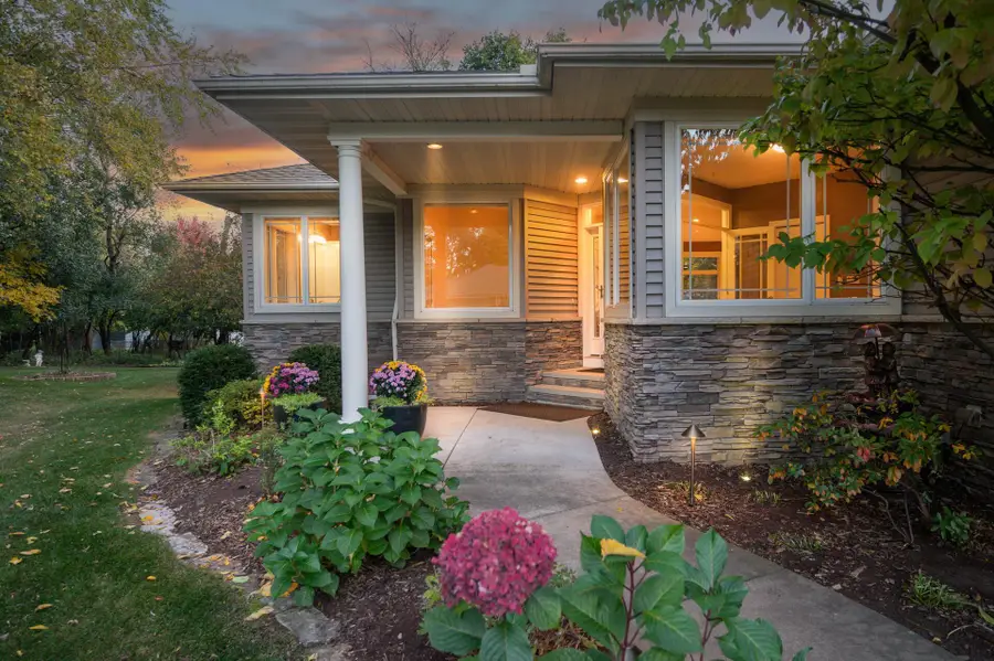 2512 Skyblue Court, White Bear Lake, MN 55110 - Image #3