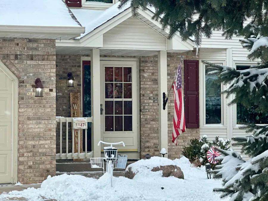 1147 Mary Place S, Saint Paul, MN 55119 - Image #2