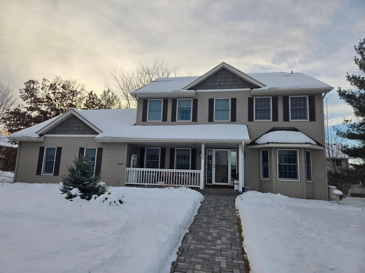 1200 Creekside Crossing, Stillwater, MN 55082 - #1