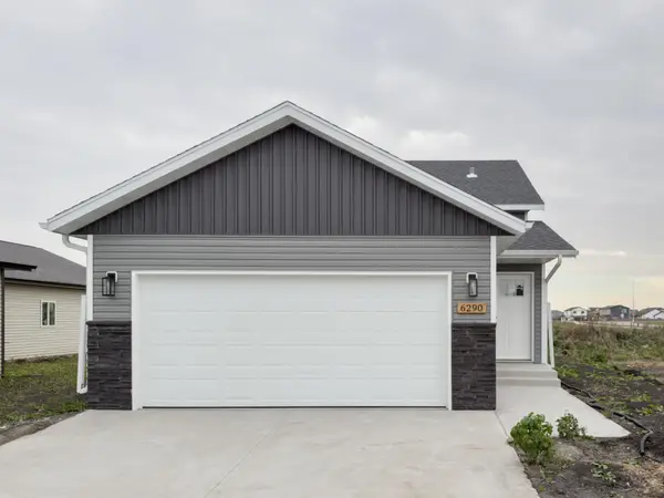 6290 87th Avenue S, Horace, ND 58047