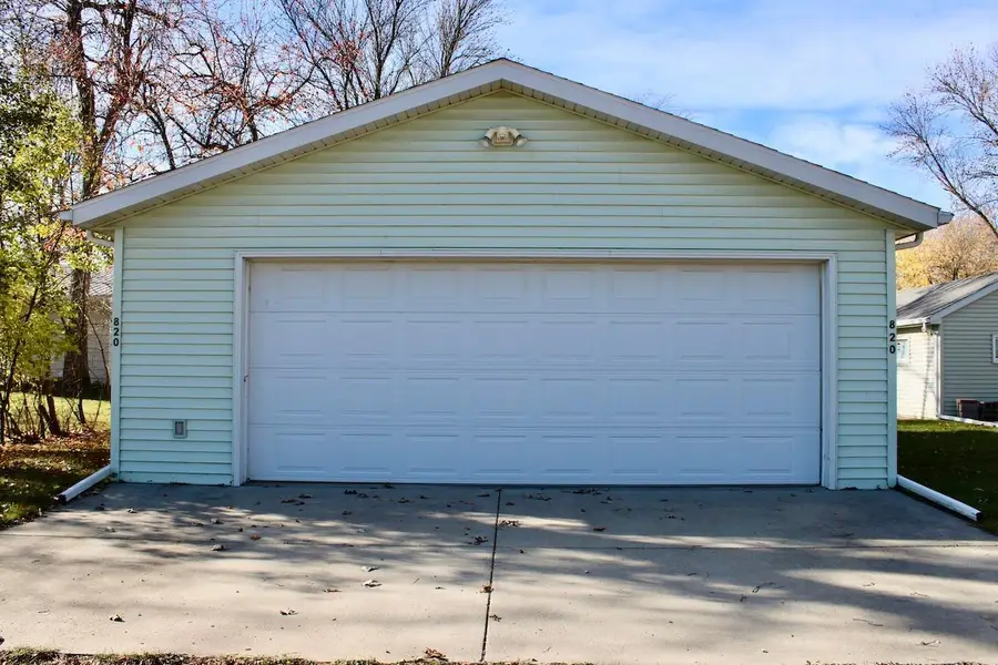 820 Tindolph Avenue S, Thief River Falls, MN 56701 - #3