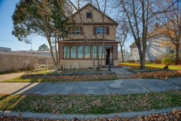 13 1st Street Sw, Chisholm, MN 55719