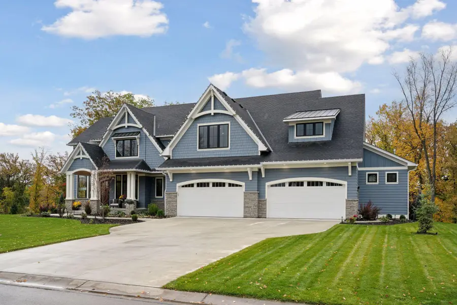 3734 Woodland Cove Parkway, Excelsior, MN 55331 - #2