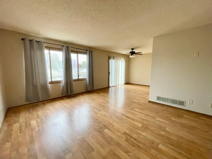 7180 Unity Avenue N, Brooklyn Center, MN 55429 - #3