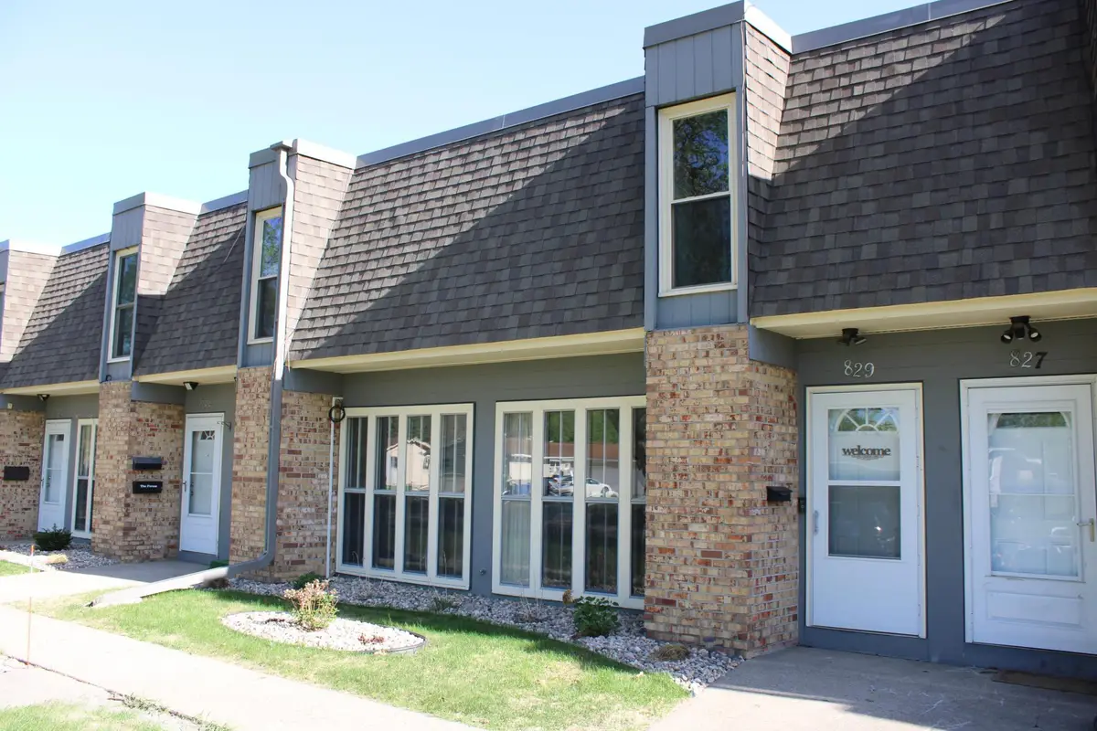 829 23rd Avenue S, Moorhead, MN 56560 - Image #1