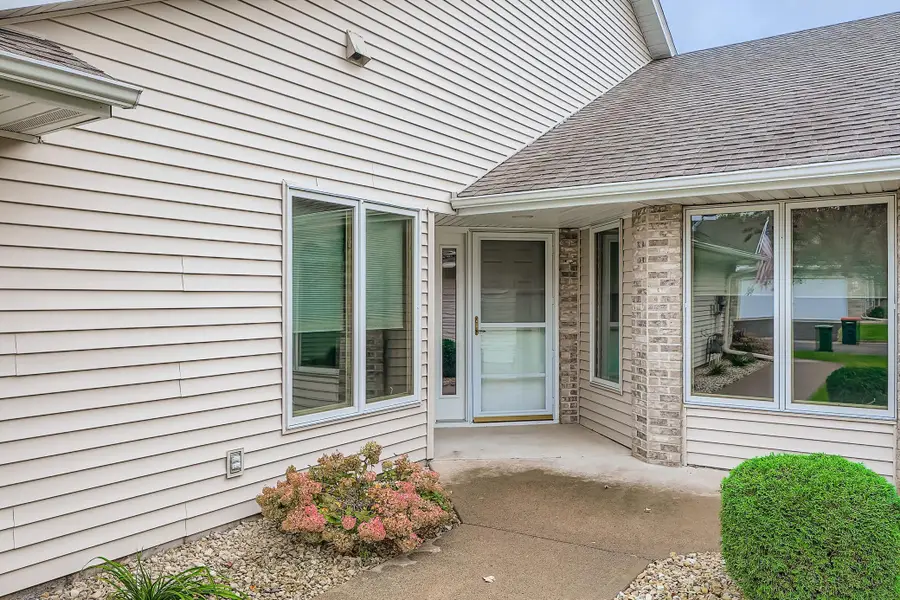 11847 Aberdeen Street Ne, Blaine, MN 55449 - Image #2