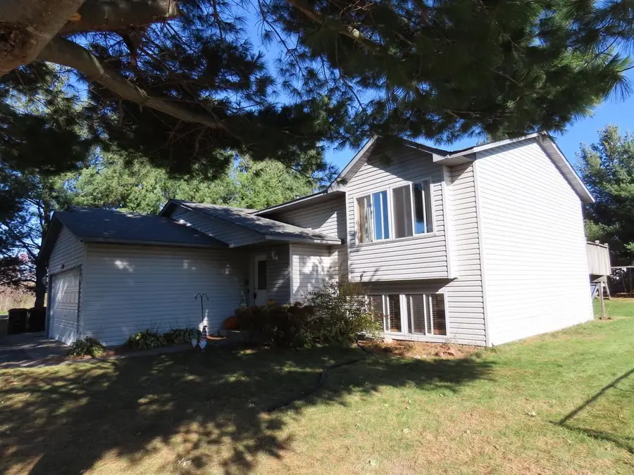 1001 Lincoln Circle, Braham, MN 55006 - Image #3