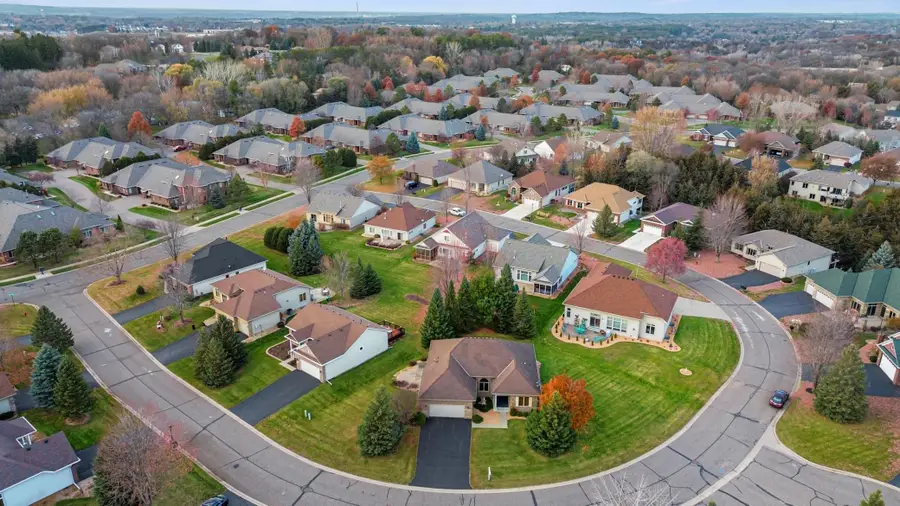 118 Quail Circle, Hudson, WI 54016 - Image #2