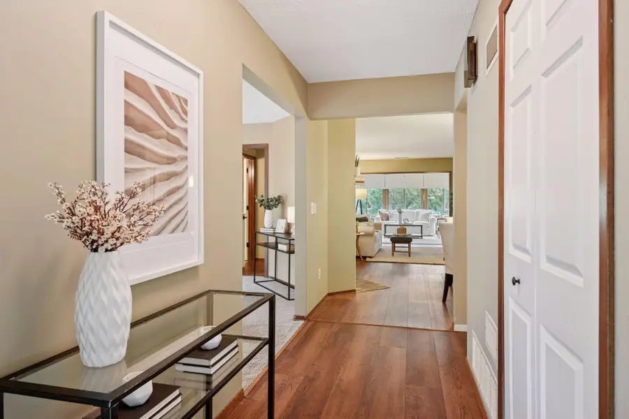 7942 Timber Lake Drive, Eden Prairie, MN 55347 - Image #3