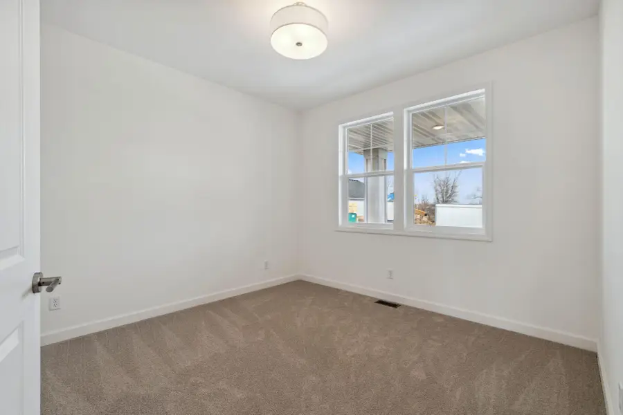 17811 Ellsworth Drive, Lakeville, MN 55044 - Image #2