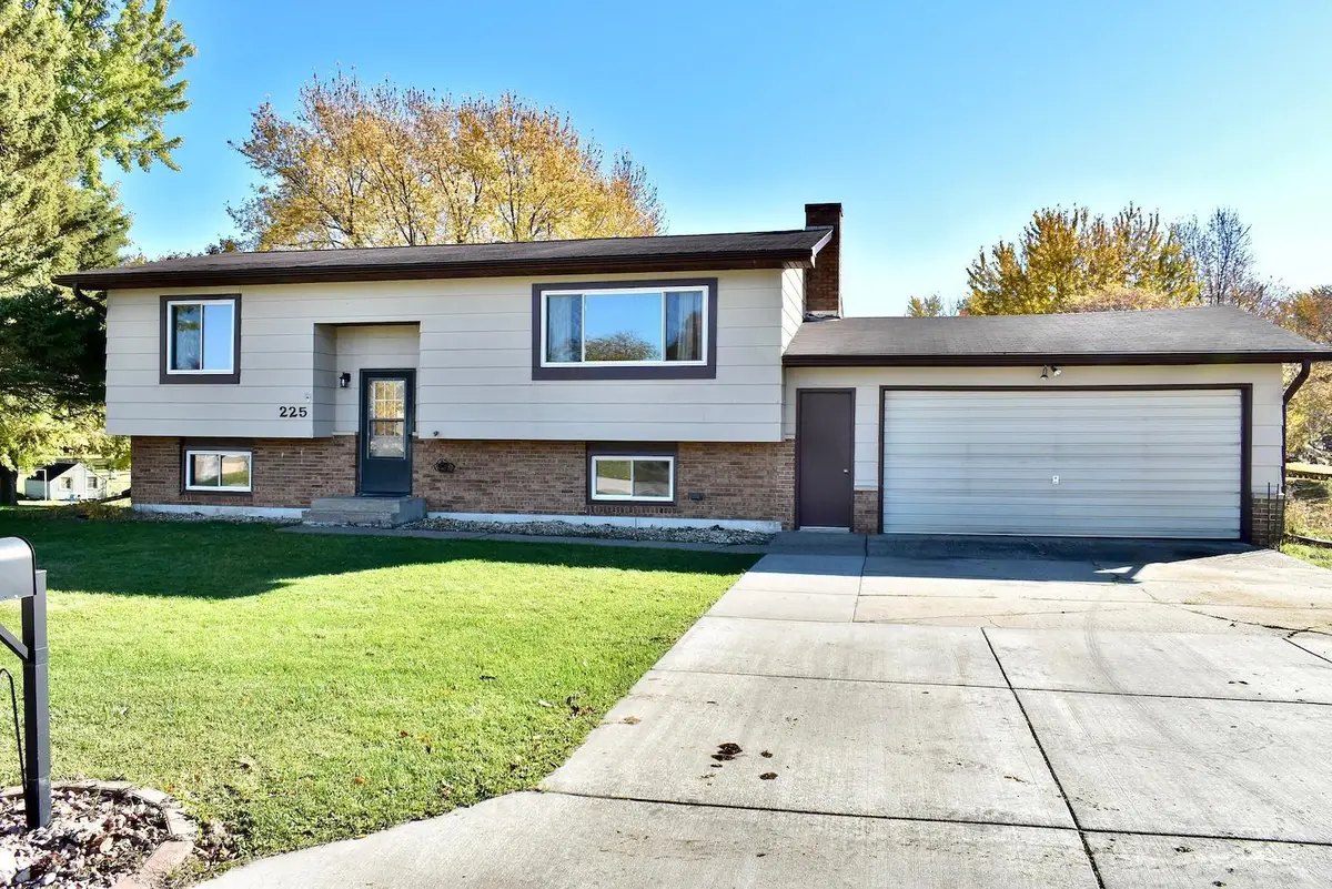 225 S 1st Street, Lewiston, MN 55952 - Image #1