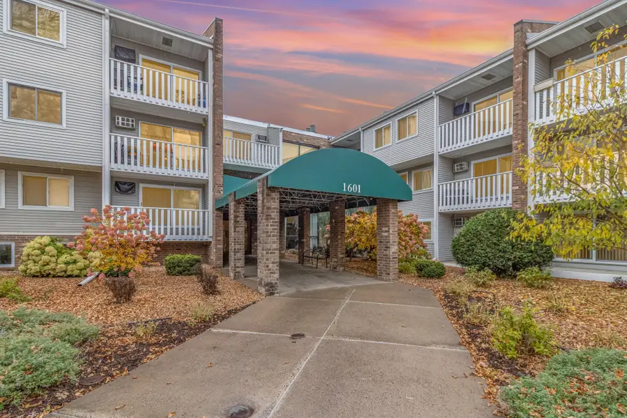 1601 N Innsbruck Drive Ne #123, Fridley, MN 55432 - Image #2