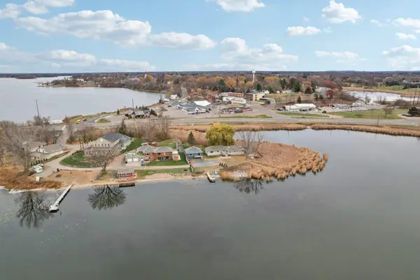 516 Park Island Road, Center City, MN 55012