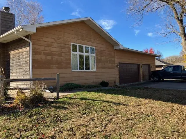 510 Birch Avenue N, New Richland, MN 56072 - #2