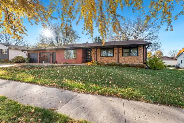 957 Miles Drive, Worthington, MN 56187