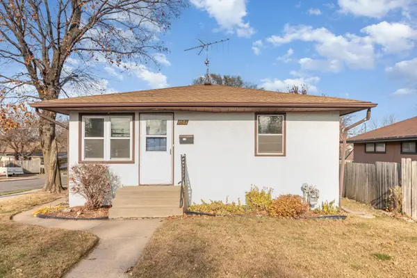 1001 Geranium Avenue E, Saint Paul, MN 55106