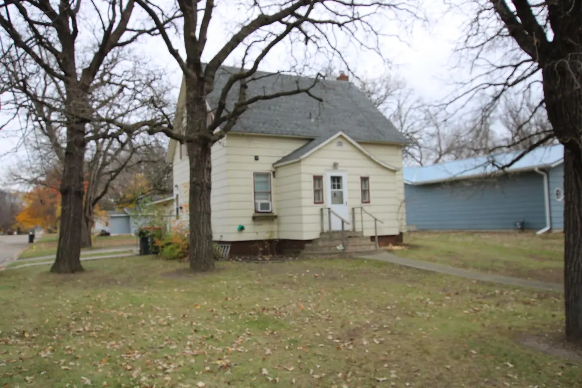 1101 Jefferson Street, Alexandria, MN 56308 - #1