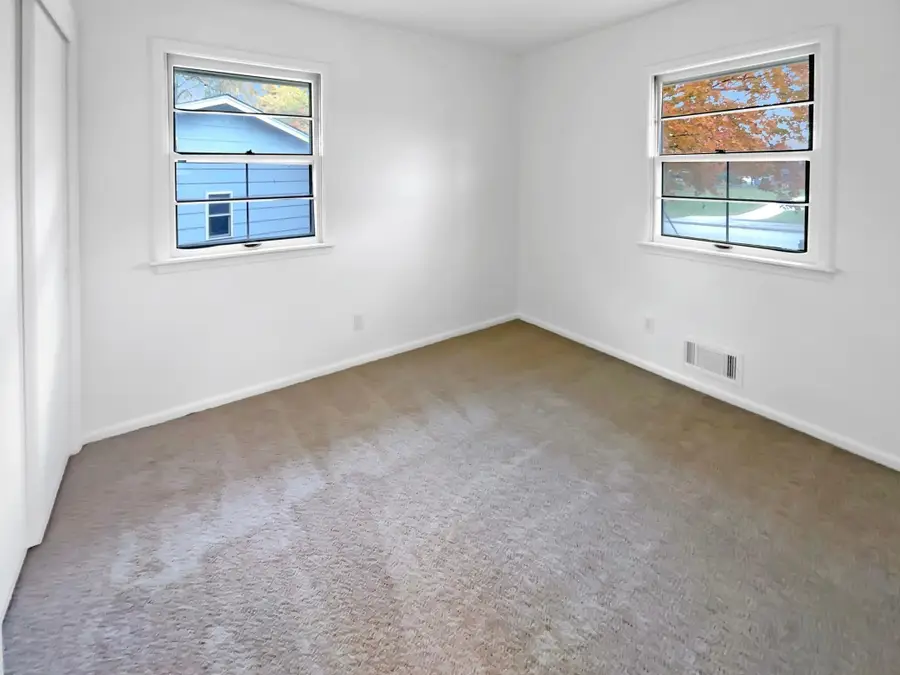 8610 31st Avenue N, Minneapolis, MN 55427 - Image #3