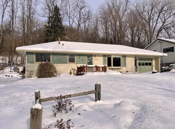 1108 Hawthorn Street, Red Wing, MN 55066