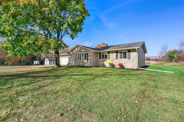 875 309th Lane Nw, Cambridge, MN 55008