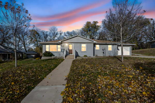 110 Circle Drive, Jackson, MN 56143