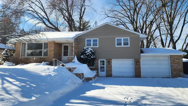 3933 Douglas Drive N, Minneapolis, MN 55422