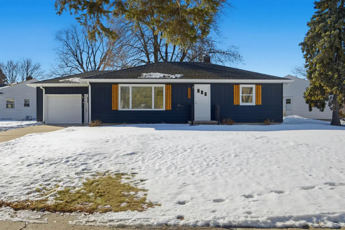 1425 11th Street S, Fargo, ND 58103 - Image #1