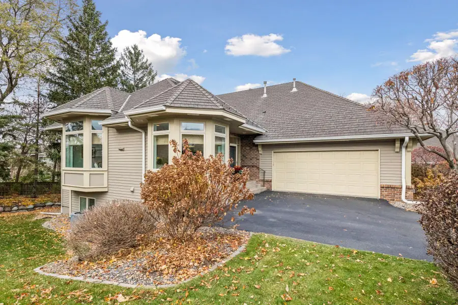 375 Waycliffe Drive S, Wayzata, MN 55391 - #2