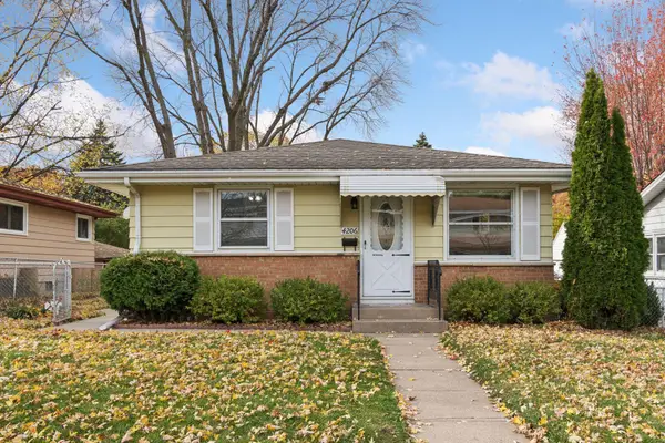 4206 2nd Street Ne, Minneapolis, MN 55421