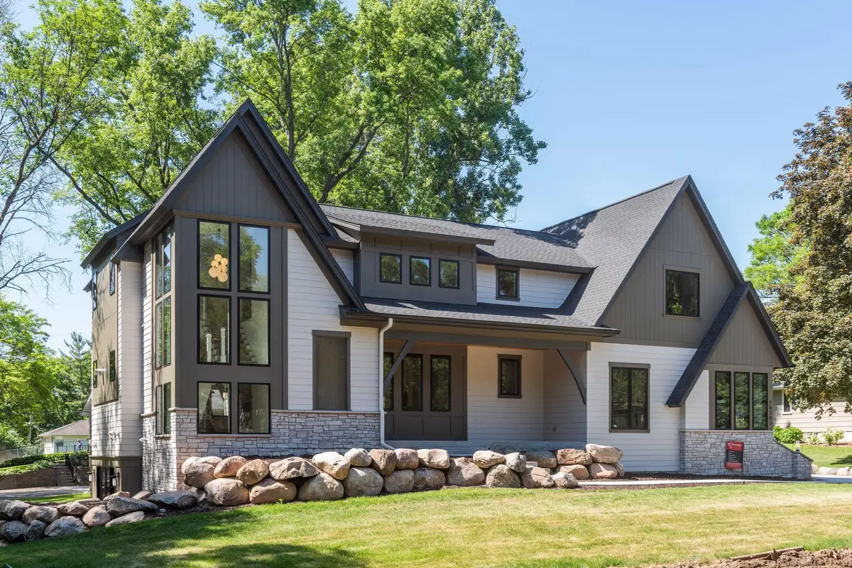 2800 Casco Point Road, Wayzata, MN 55391 - Image #1