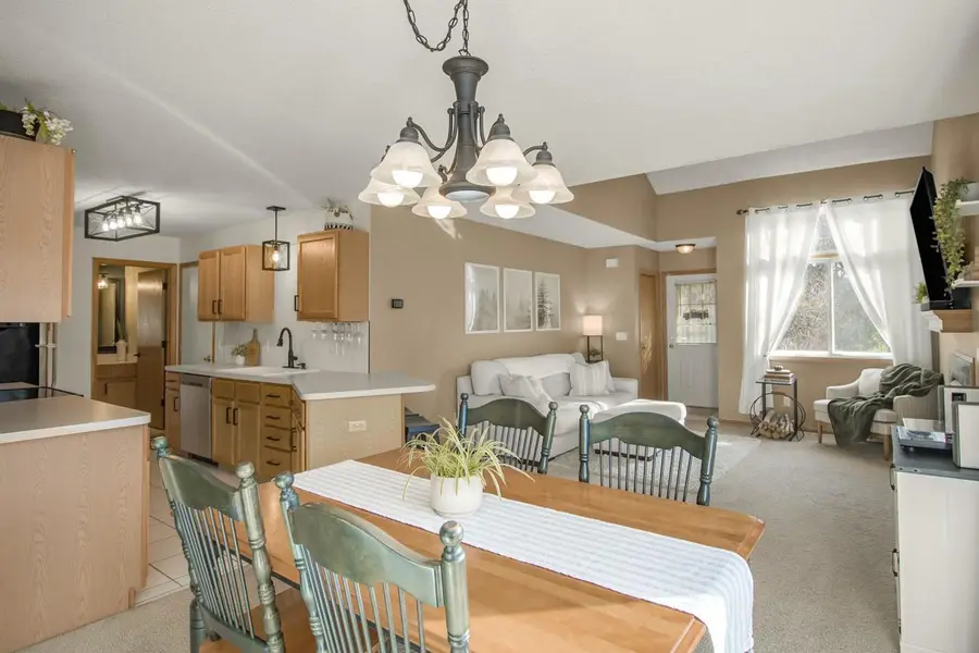 7050 49th Street N, Oakdale, MN 55128 - Image #3