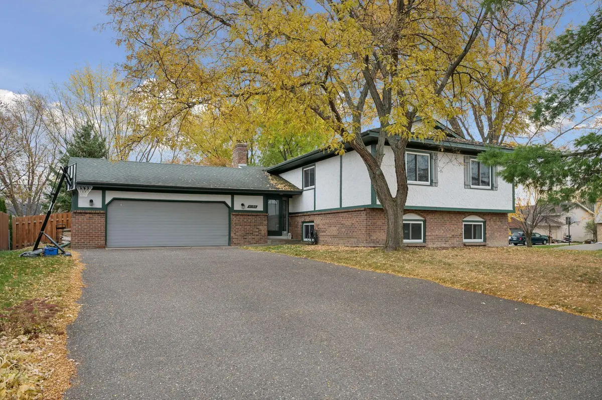 4384 Oakhurst Avenue, Saint Paul, MN 55127 - Image #1