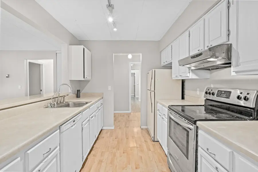 3320 Louisiana Avenue S #112, Minneapolis, MN 55426 - Image #2