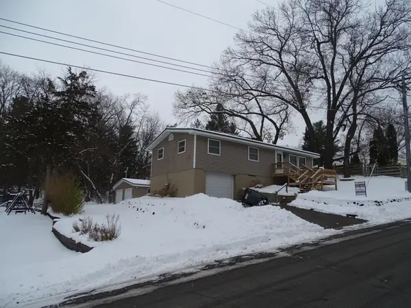 812 11th Avenue E, Durand, WI 54736