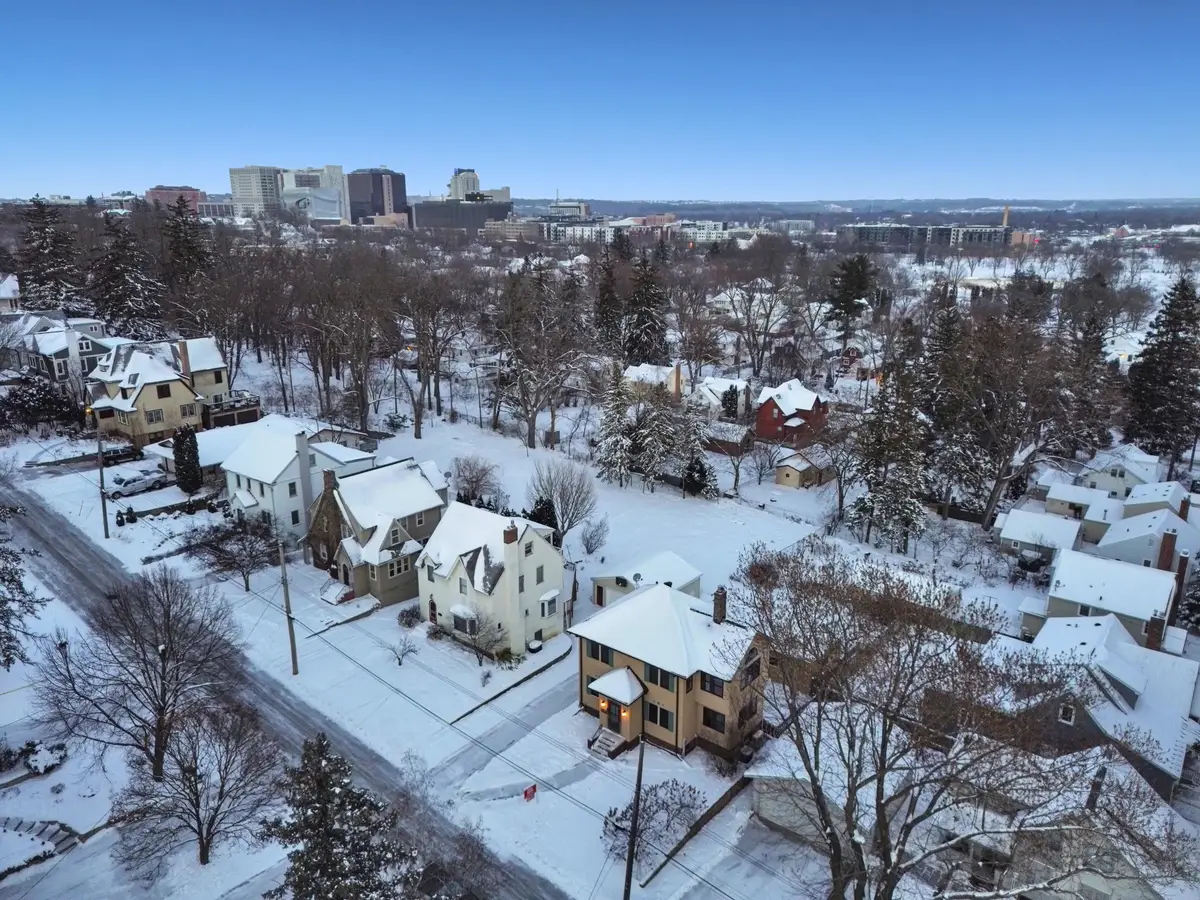 848 8th Avenue Sw, Rochester, MN 55902 - #1