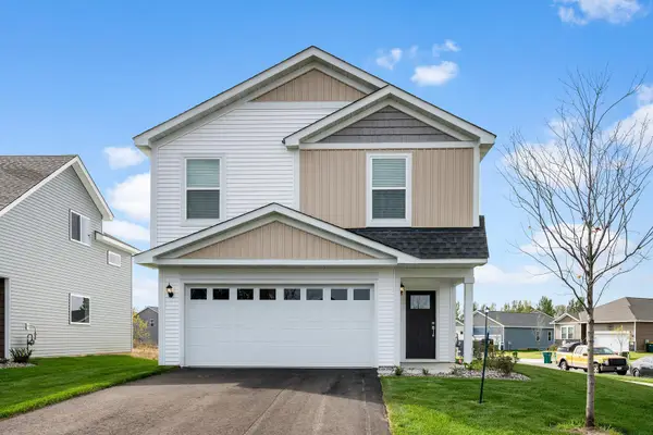616 Redwood Loop N, Cambridge, MN 55008