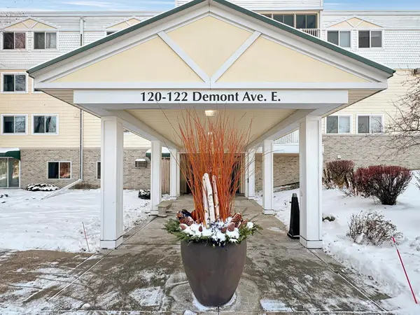 122 Demont Avenue E #358, Saint Paul, MN 55117